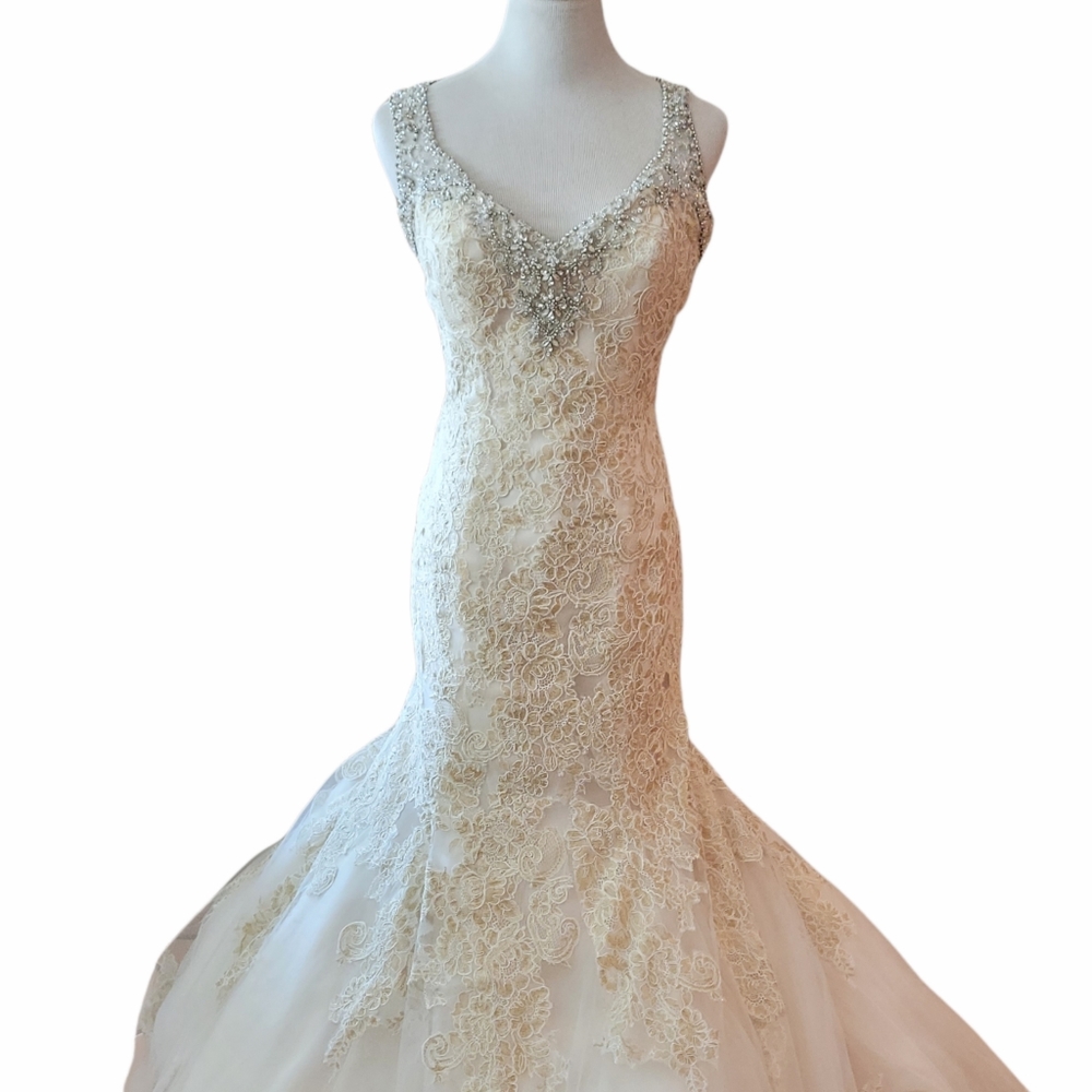 Ivory Lace Mermaid Wedding Dress with Beaded V-Neck